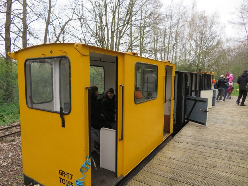 train at long walk station